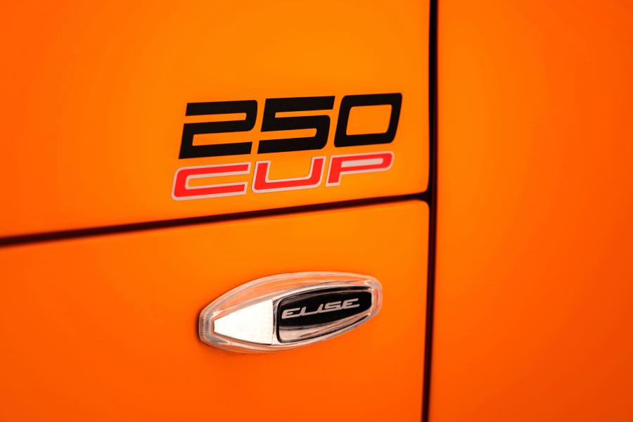 Детали экстерьера Lotus Elise Cup 250 2017 года  (UK) (фото 19 из 46)